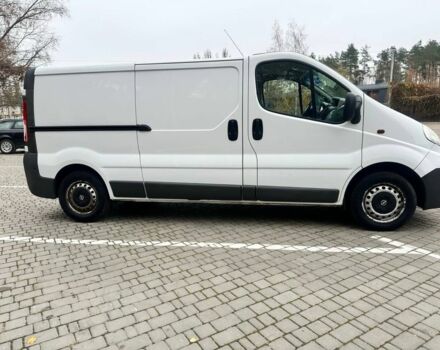 Белый Опель Виваро, объемом двигателя 0 л и пробегом 346 тыс. км за 5219 $, фото 2 на Automoto.ua