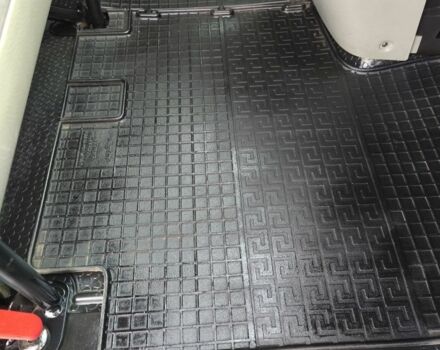 Белый Опель Виваро, объемом двигателя 2 л и пробегом 255 тыс. км за 10500 $, фото 12 на Automoto.ua