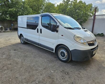 Белый Опель Виваро, объемом двигателя 0 л и пробегом 297 тыс. км за 12500 $, фото 3 на Automoto.ua