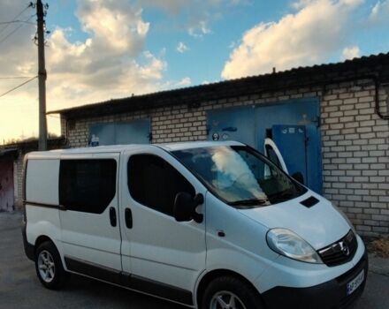 Білий Опель Віваро, об'ємом двигуна 2 л та пробігом 230 тис. км за 7300 $, фото 2 на Automoto.ua