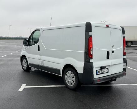 Белый Опель Виваро, объемом двигателя 2 л и пробегом 270 тыс. км за 8500 $, фото 5 на Automoto.ua