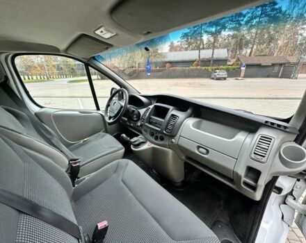 Белый Опель Виваро, объемом двигателя 2 л и пробегом 245 тыс. км за 4900 $, фото 6 на Automoto.ua