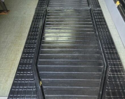 Белый Опель Виваро, объемом двигателя 2 л и пробегом 255 тыс. км за 10500 $, фото 19 на Automoto.ua