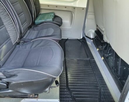 Белый Опель Виваро, объемом двигателя 2 л и пробегом 255 тыс. км за 10500 $, фото 20 на Automoto.ua