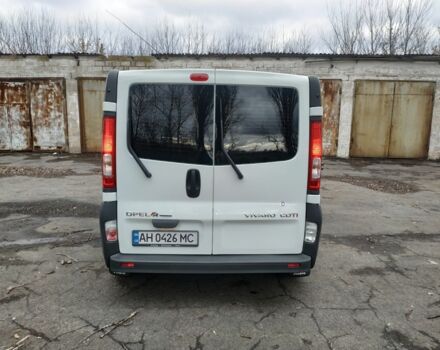 Белый Опель Виваро, объемом двигателя 2 л и пробегом 255 тыс. км за 10500 $, фото 2 на Automoto.ua