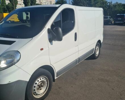 Белый Опель Виваро, объемом двигателя 2 л и пробегом 320 тыс. км за 9500 $, фото 1 на Automoto.ua