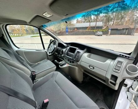 Белый Опель Виваро, объемом двигателя 0 л и пробегом 346 тыс. км за 5219 $, фото 3 на Automoto.ua