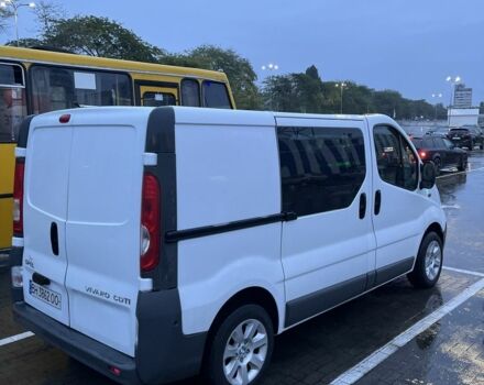 Белый Опель Виваро, объемом двигателя 2 л и пробегом 280 тыс. км за 10500 $, фото 1 на Automoto.ua