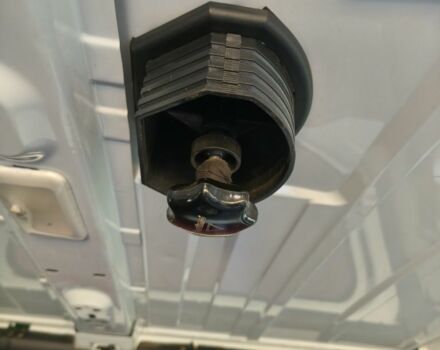 Белый Опель Виваро, объемом двигателя 2 л и пробегом 255 тыс. км за 10500 $, фото 15 на Automoto.ua