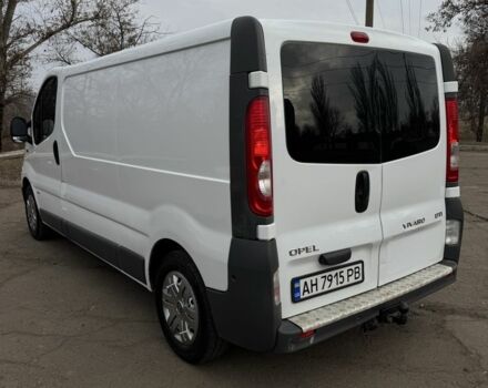 Білий Опель Віваро, об'ємом двигуна 2 л та пробігом 208 тис. км за 11000 $, фото 7 на Automoto.ua