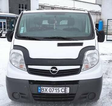 Белый Опель Виваро, объемом двигателя 1.9 л и пробегом 259 тыс. км за 9600 $, фото 1 на Automoto.ua