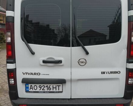 Белый Опель Виваро, объемом двигателя 1.6 л и пробегом 300 тыс. км за 14000 $, фото 5 на Automoto.ua