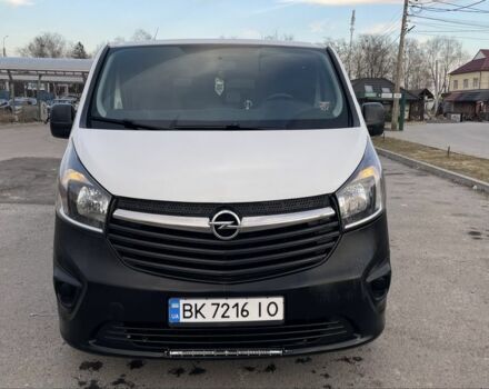 Белый Опель Виваро, объемом двигателя 1.6 л и пробегом 310 тыс. км за 11800 $, фото 2 на Automoto.ua