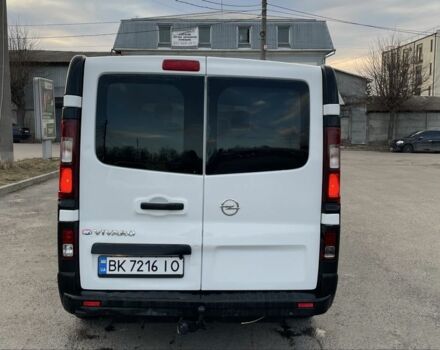 Белый Опель Виваро, объемом двигателя 1.6 л и пробегом 310 тыс. км за 11800 $, фото 7 на Automoto.ua