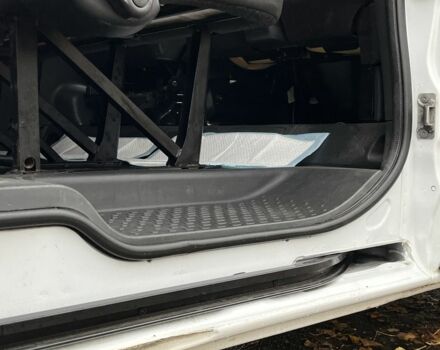 Білий Опель Віваро, об'ємом двигуна 1.6 л та пробігом 253 тис. км за 15500 $, фото 7 на Automoto.ua