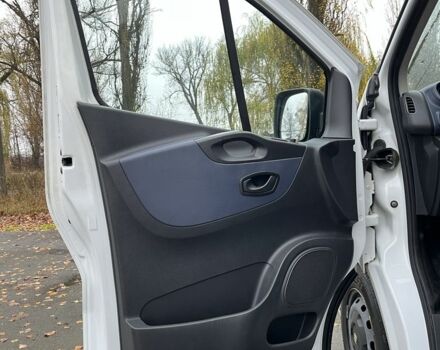 Білий Опель Віваро, об'ємом двигуна 1.6 л та пробігом 253 тис. км за 15500 $, фото 15 на Automoto.ua