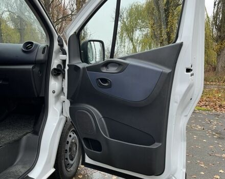 Білий Опель Віваро, об'ємом двигуна 1.6 л та пробігом 253 тис. км за 15500 $, фото 10 на Automoto.ua