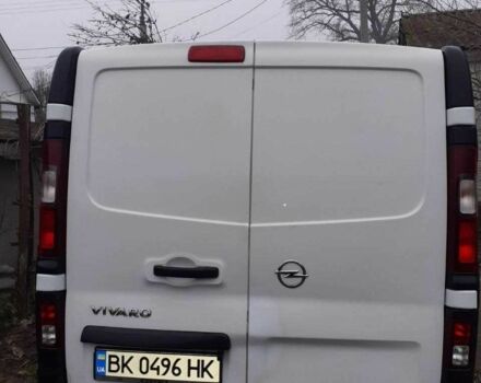 Белый Опель Виваро, объемом двигателя 1.6 л и пробегом 307 тыс. км за 14000 $, фото 7 на Automoto.ua
