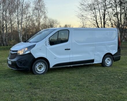 Белый Опель Виваро, объемом двигателя 1.6 л и пробегом 210 тыс. км за 7500 $, фото 5 на Automoto.ua