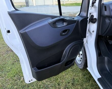 Белый Опель Виваро, объемом двигателя 1.6 л и пробегом 210 тыс. км за 7500 $, фото 11 на Automoto.ua