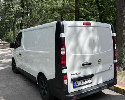 Белый Опель Виваро, объемом двигателя 1.6 л и пробегом 290 тыс. км за 15000 $, фото 2 на Automoto.ua