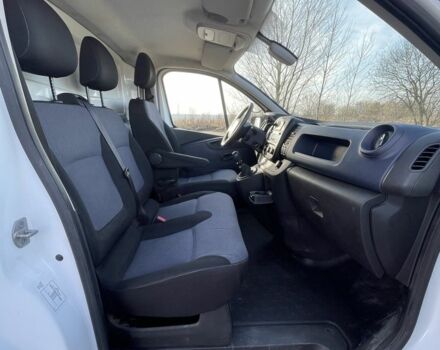 Белый Опель Виваро, объемом двигателя 1.6 л и пробегом 268 тыс. км за 9700 $, фото 5 на Automoto.ua