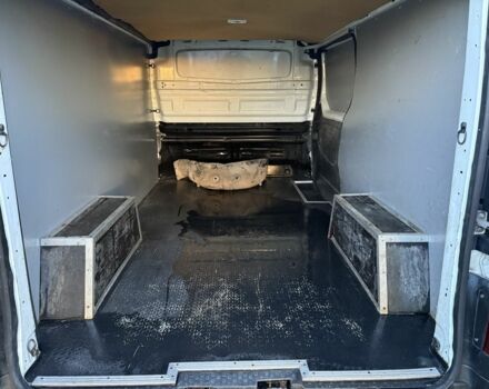 Белый Опель Виваро, объемом двигателя 1.6 л и пробегом 210 тыс. км за 7500 $, фото 10 на Automoto.ua