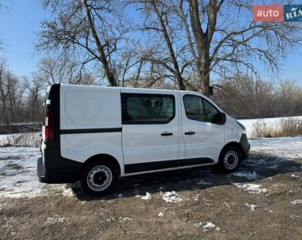 Белый Опель Виваро, объемом двигателя 1.6 л и пробегом 223 тыс. км за 14500 $, фото 22 на Automoto.ua