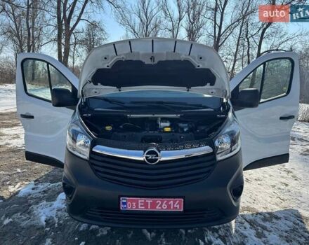 Белый Опель Виваро, объемом двигателя 1.6 л и пробегом 223 тыс. км за 14500 $, фото 81 на Automoto.ua