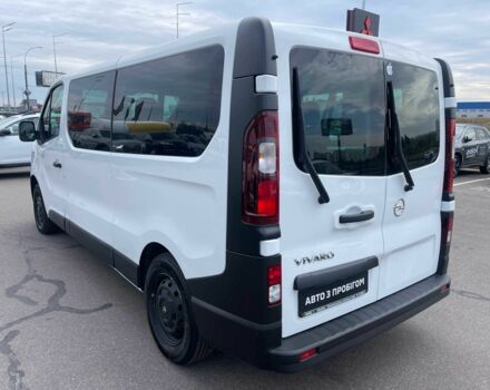 Белый Опель Виваро, объемом двигателя 1.6 л и пробегом 72 тыс. км за 25400 $, фото 4 на Automoto.ua