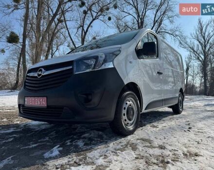 Белый Опель Виваро, объемом двигателя 1.6 л и пробегом 223 тыс. км за 14500 $, фото 7 на Automoto.ua