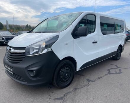 Белый Опель Виваро, объемом двигателя 1.6 л и пробегом 72 тыс. км за 25400 $, фото 2 на Automoto.ua