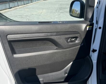 Белый Опель Виваро, объемом двигателя 1 л и пробегом 11 тыс. км за 22500 $, фото 8 на Automoto.ua