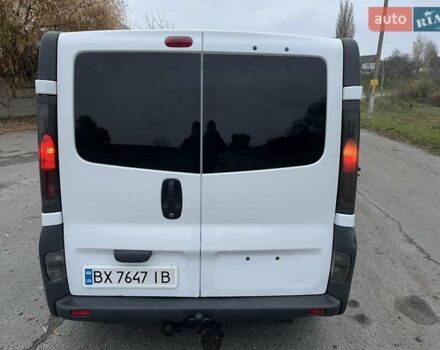 Белый Опель Виваро, объемом двигателя 1.87 л и пробегом 255 тыс. км за 4999 $, фото 13 на Automoto.ua