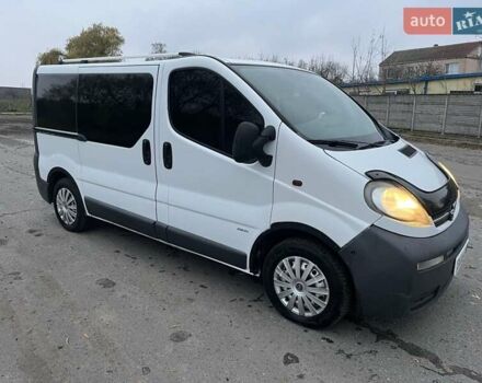 Белый Опель Виваро, объемом двигателя 1.87 л и пробегом 255 тыс. км за 4999 $, фото 1 на Automoto.ua