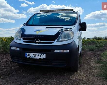 Білий Опель Віваро, об'ємом двигуна 1.9 л та пробігом 325 тис. км за 6200 $, фото 9 на Automoto.ua