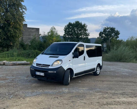 Белый Опель Виваро, объемом двигателя 1.87 л и пробегом 270 тыс. км за 6100 $, фото 2 на Automoto.ua