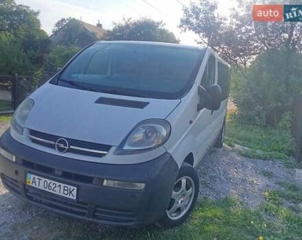 Білий Опель Віваро, об'ємом двигуна 1.87 л та пробігом 317 тис. км за 2900 $, фото 2 на Automoto.ua