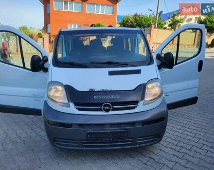 Белый Опель Виваро, объемом двигателя 1.9 л и пробегом 276 тыс. км за 6999 $, фото 90 на Automoto.ua