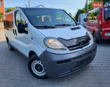 Белый Опель Виваро, объемом двигателя 1.9 л и пробегом 276 тыс. км за 6999 $, фото 2 на Automoto.ua