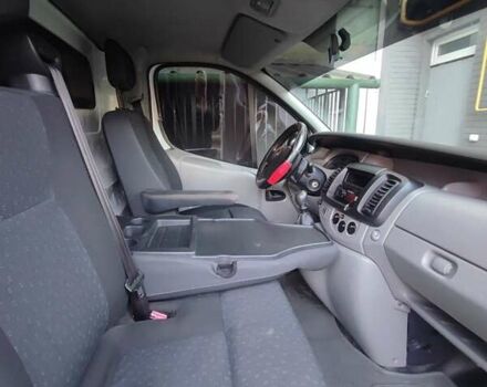 Белый Опель Виваро, объемом двигателя 1.87 л и пробегом 284 тыс. км за 5500 $, фото 3 на Automoto.ua