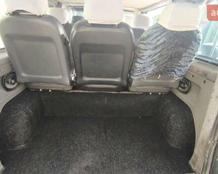 Білий Опель Віваро, об'ємом двигуна 1.9 л та пробігом 449 тис. км за 5500 $, фото 7 на Automoto.ua