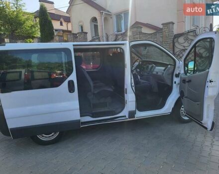 Белый Опель Виваро, объемом двигателя 1.9 л и пробегом 276 тыс. км за 6999 $, фото 78 на Automoto.ua