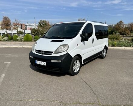 Белый Опель Виваро, объемом двигателя 1.9 л и пробегом 385 тыс. км за 5999 $, фото 3 на Automoto.ua