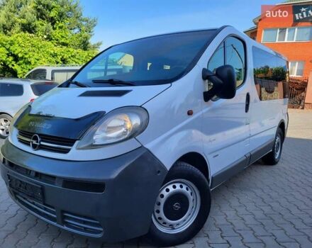 Белый Опель Виваро, объемом двигателя 1.9 л и пробегом 276 тыс. км за 6999 $, фото 4 на Automoto.ua
