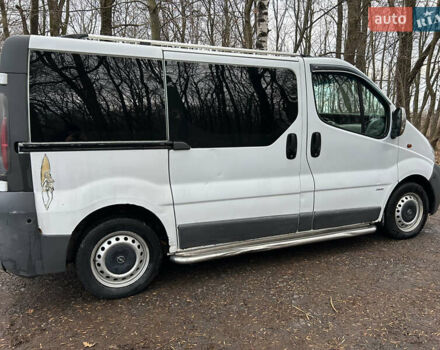 Белый Опель Виваро, объемом двигателя 1.9 л и пробегом 380 тыс. км за 4699 $, фото 14 на Automoto.ua