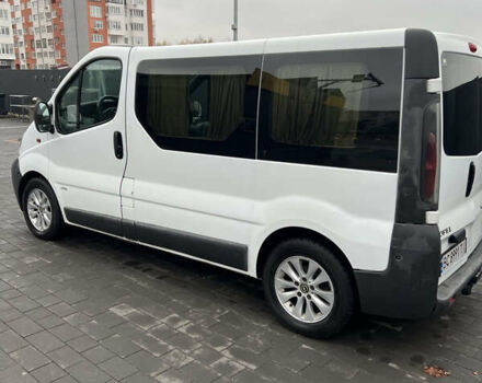 Білий Опель Віваро, об'ємом двигуна 1.9 л та пробігом 390 тис. км за 5850 $, фото 5 на Automoto.ua