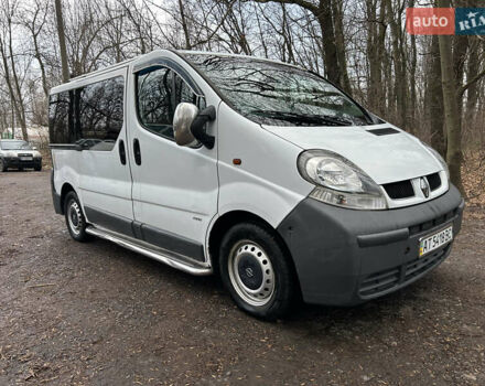 Белый Опель Виваро, объемом двигателя 1.9 л и пробегом 380 тыс. км за 4699 $, фото 16 на Automoto.ua