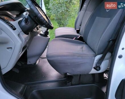 Белый Опель Виваро, объемом двигателя 1.9 л и пробегом 276 тыс. км за 6999 $, фото 97 на Automoto.ua