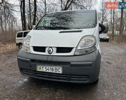 Белый Опель Виваро, объемом двигателя 1.9 л и пробегом 380 тыс. км за 4699 $, фото 4 на Automoto.ua